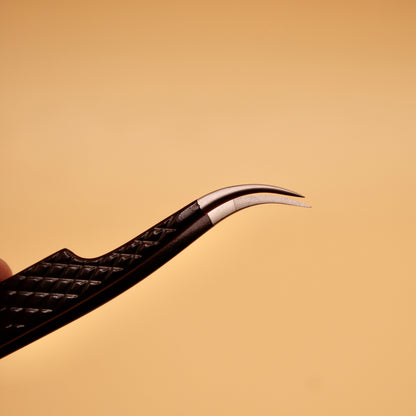 Curved Fibre Tip Tweezer